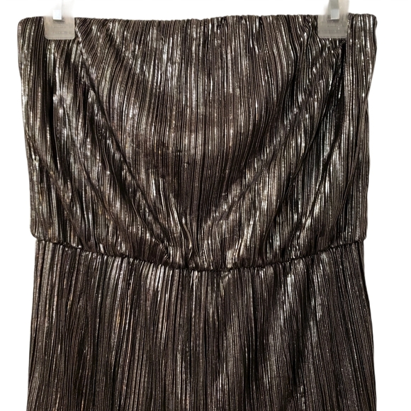 Woman's jumpsuit - Picture 3 of 3